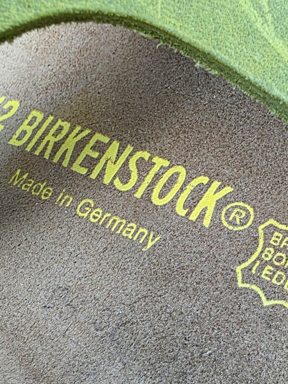 Birkenstock Gizeh Suede Sandals EU 42 Avocado Green Regular Wide Made Germany - Picture 9 of 11